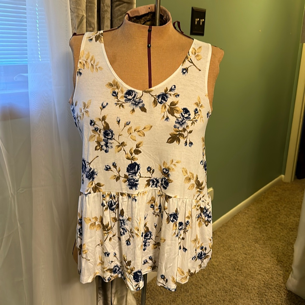 American Eagle Peplum Tank